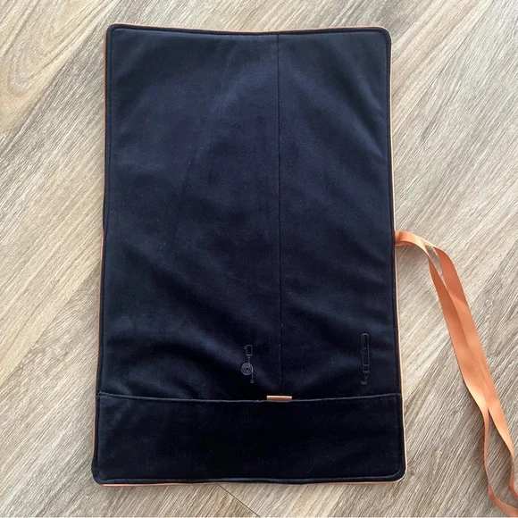 DYSON airstrait travel case! - Picture 3 of 4